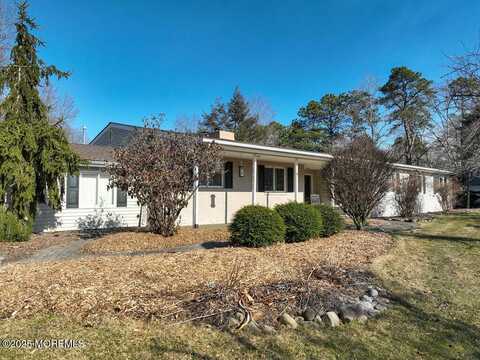 817 Buccaneer Lane, Manahawkin, NJ 08050