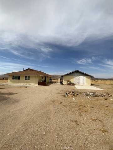 16962 Huff Road, Lucerne Valley, CA 92356