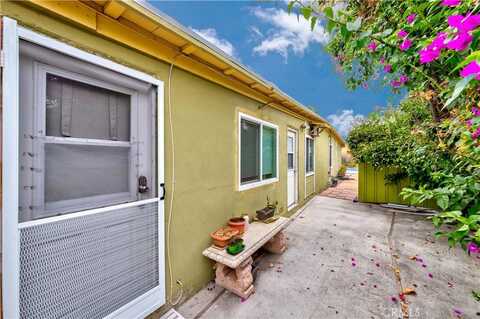 517 W Maplewood Avenue, Fullerton, CA 92832