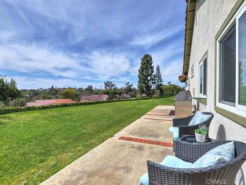 27740 Via Sarasate, Mission Viejo, CA 92692