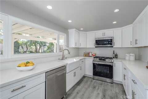 10946 El Chino Avenue, Fountain Valley, CA 92708