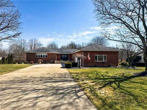 365 Sunset Drive, Brookfield, OH 44403