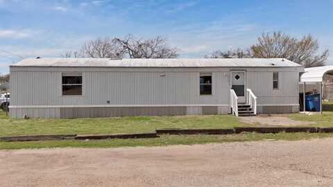 915 N Washington Street, Farmersville, TX 75442