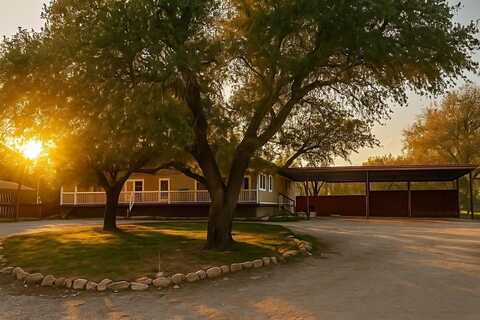 557 FM 3003, Graham, TX 76450