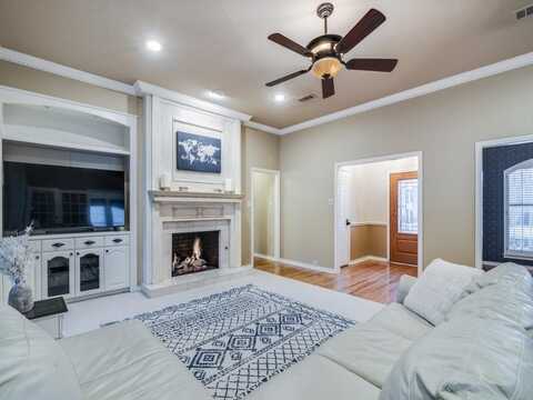 1729 Plummer Drive, Rockwall, TX 75087