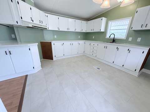 25 Melody Circle, Eustis, FL 32726