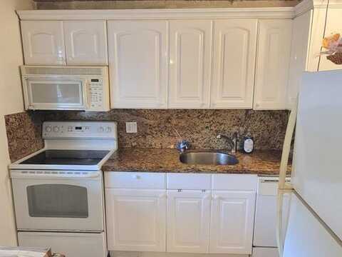 3500 SW Natura Blvd, Deerfield Beach, FL 33441