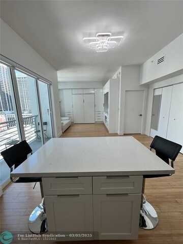 133 NE 2nd Ave, Miami, FL 33132