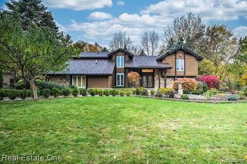 3052 WESTMAN Court, Bloomfield Hills, MI 48304