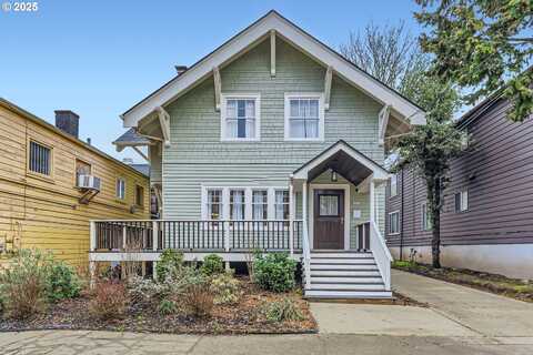 1622 NE 25TH AVE, Portland, OR 97232