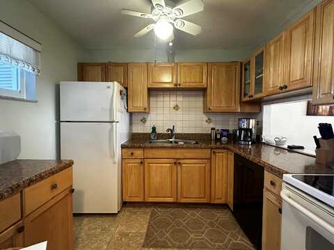 2566 S Garden Drive, Lake Worth, FL 33461