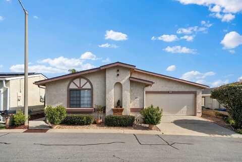 625 Via Bolivia, Vista, CA 92081