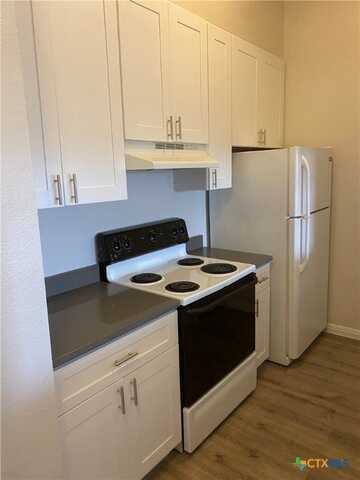 521 Dukeway, Universal City, TX 78148