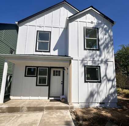 1180 Woodrow Lane, Medford, OR 97504