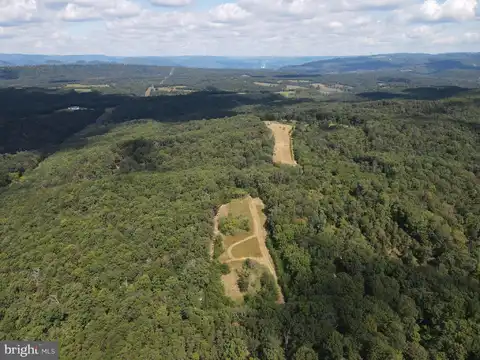 1131 BROAD HOLLOW ROAD, SPRINGFIELD, WV 26763