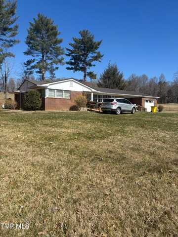 17505 Kingsport Highway, Fall Branch, TN 37656