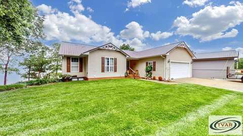495 Shore Drive, BIG SANDY, TN 38221