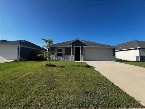 1317 Chavis ST, Gentry, AR 72734