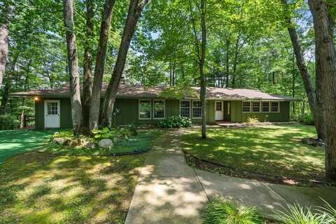 8337 Sturgeon Valley Drive, Indian River, MI 49749