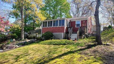 171 Ninigret Avenue, Mashpee, MA 02649