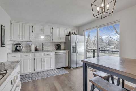 6221 Bader Road, Westerville, OH 43081