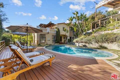 2856 Glendower Ave, Los Angeles, CA 90027
