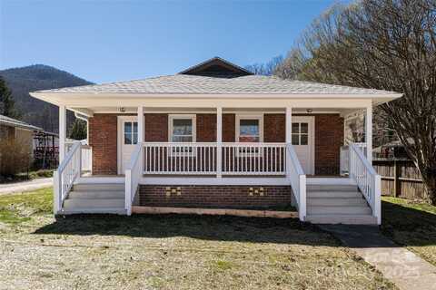 112 Powell Street, Swannanoa, NC 28778