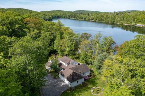 56 Mount Tom Passway, Morris, CT 06763