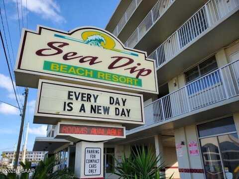 1233 S Atlantic Avenue, Daytona Beach, FL 32118