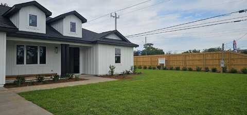 1801 Commander Harvey Lane, Navarre, FL 32566