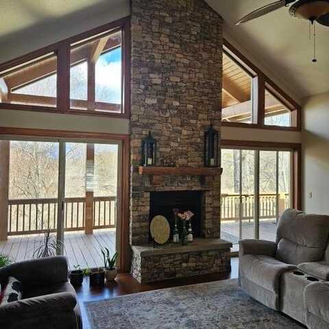 76 Sawgrass #3, Whittier, NC 28789