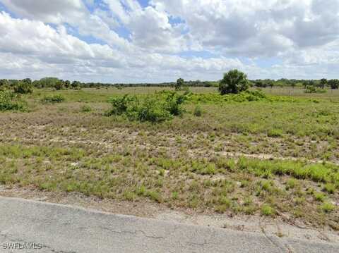 477 & 479 W ALMERIA Drive, Labelle, FL 33935