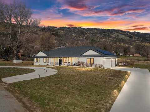 24250 Silver Creek Way, Tehachapi, CA 93561