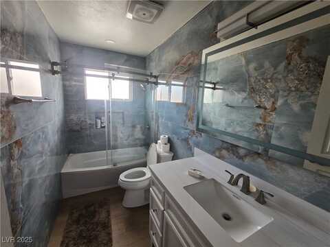 4342 E Russell Road, Las Vegas, NV 89120