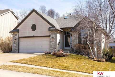 4211 N 162 Avenue, Omaha, NE 68116