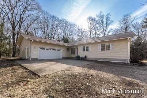 16600 Hemlock Drive, Spring Lake, MI 49456