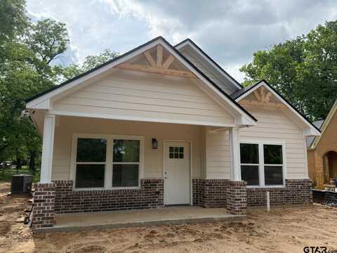 1100 N Bois D Arc, Tyler, TX 75702