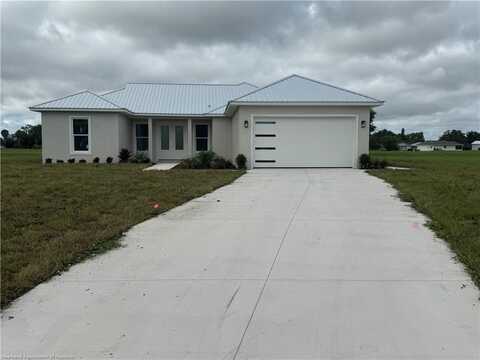 817 Woodmont Street, Sebring, FL 33876