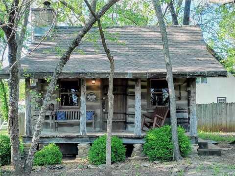 57 Poplar Lane, Linn Valley, KS 66040
