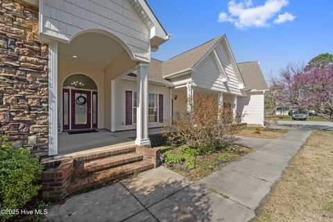 825 Nine Mile Road, Richlands, NC 28574