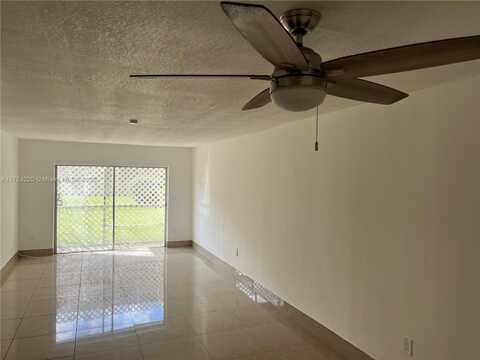 3600 NW 21st St, Lauderdale Lakes, FL 33311
