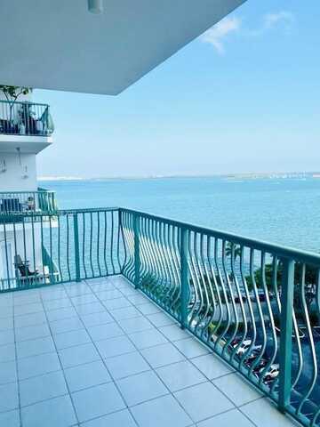1408 Brickell Bay Dr, Miami, FL 33131