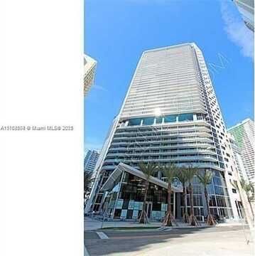 1300 Brickell Bay Dr, Miami, FL 33131