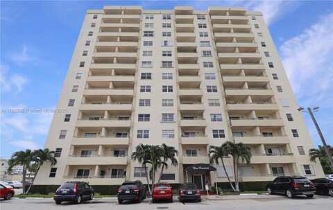 900 NE 18th Ave, Fort Lauderdale, FL 33304