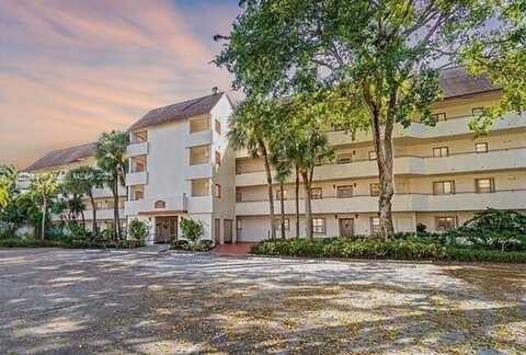 12524 Shoreline Dr, Wellington, FL 33414