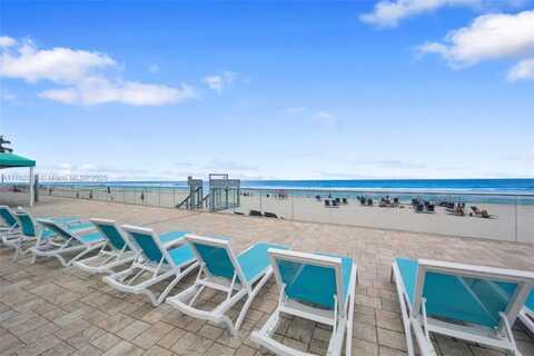 3725 S Ocean Dr, Hollywood, FL 33019