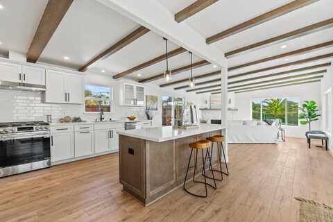 1585 Ord Grove AVE, SEASIDE, CA 93955