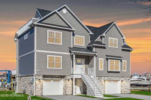 53 Pennsylvania Avenue, Waretown, NJ 08758