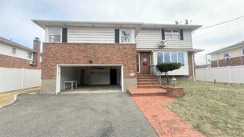 955 Richmond Road, East Meadow, NY 11554