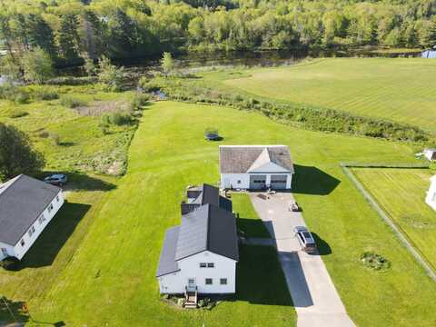 26 Purple Heart Highway, Brooks, ME 04921